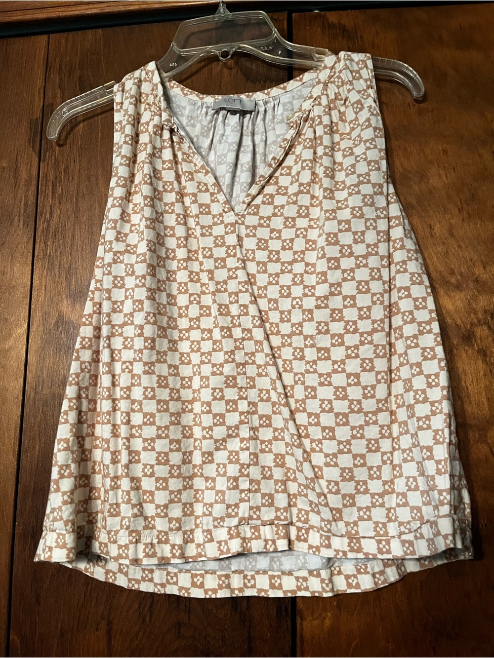 Loft Outlet Checkerprint V-Neck Top in Tan and White